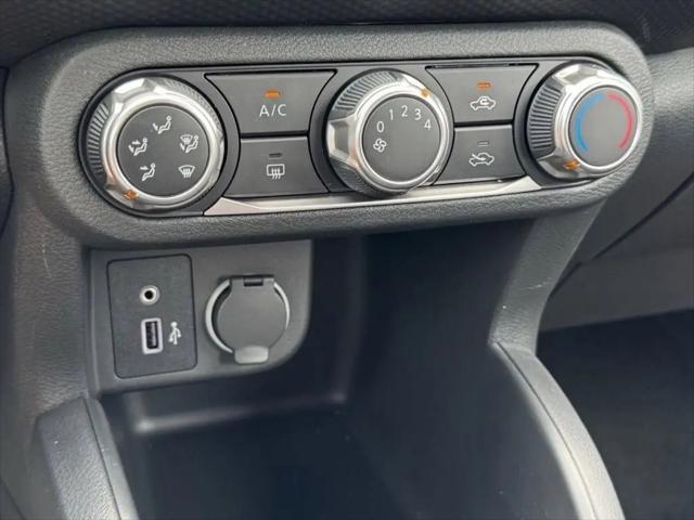 2025 Nissan Kicks S