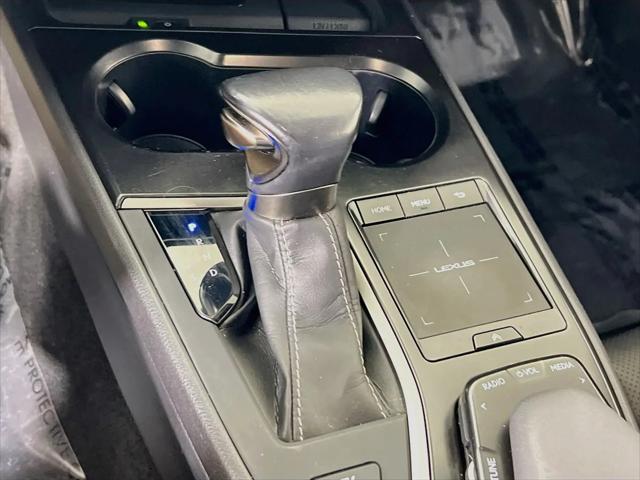 2022 Lexus UX 250h UX 250h