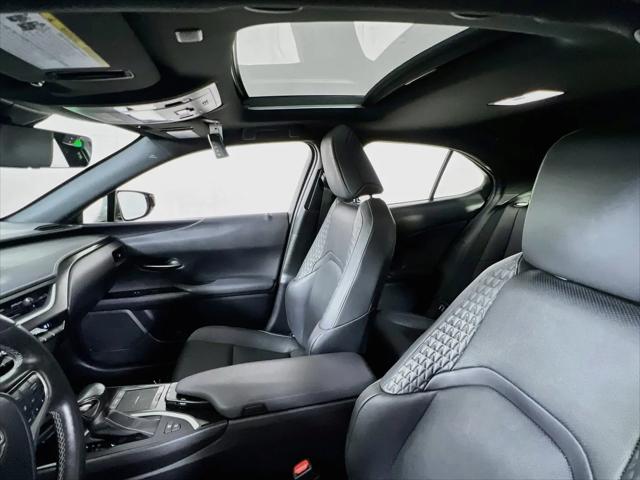 2022 Lexus UX 250h UX 250h