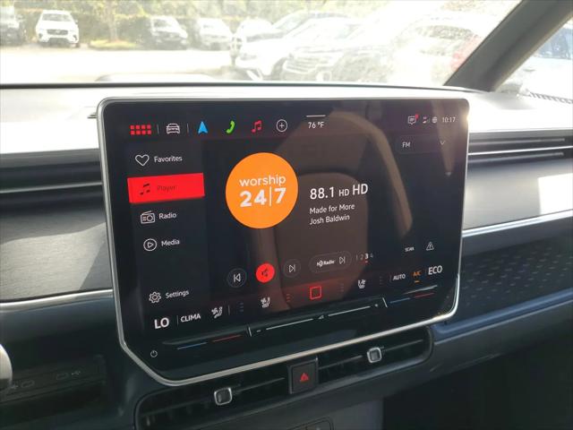 2025 Volkswagen ID. Buzz Pro S Plus with 4MOTION
