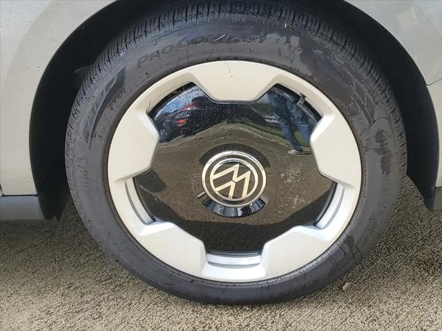 2025 Volkswagen ID. Buzz Pro S Plus with 4MOTION