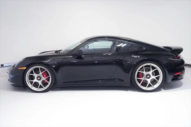 2022 Porsche 911 Carrera