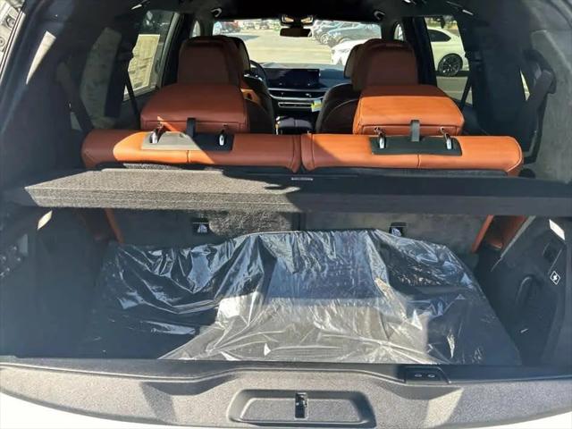 2026 BMW X7 M60i