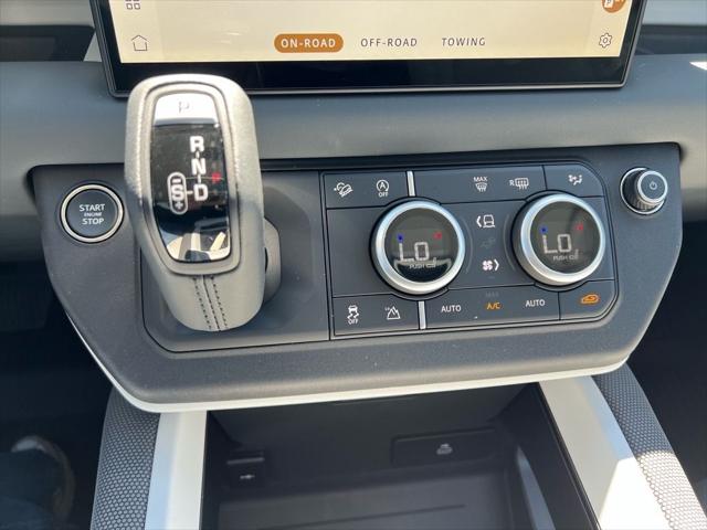 2025 Land Rover Defender 110 P300