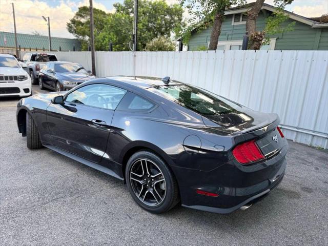 2022 Ford Mustang EcoBoost Premium Fastback