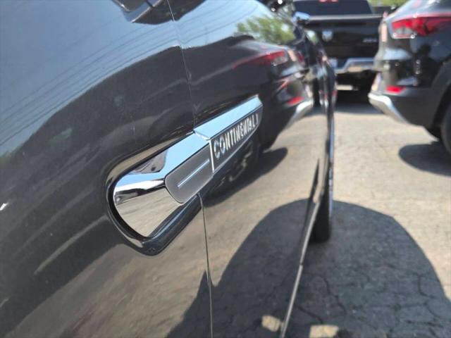 2017 Lincoln Continental Select