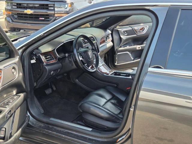2017 Lincoln Continental Select