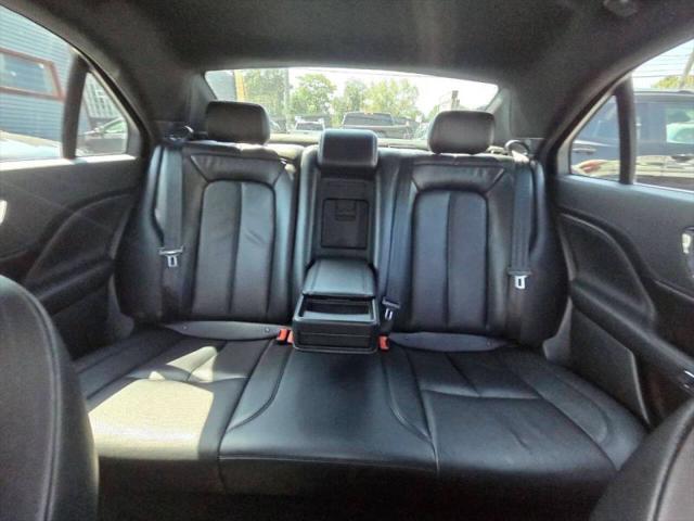 2017 Lincoln Continental Select
