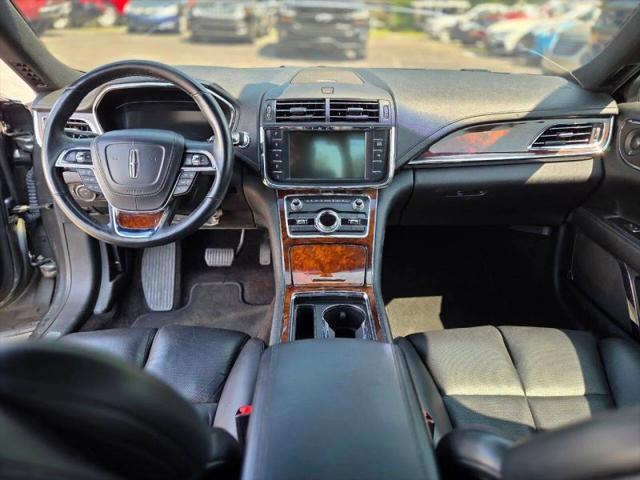 2017 Lincoln Continental Select