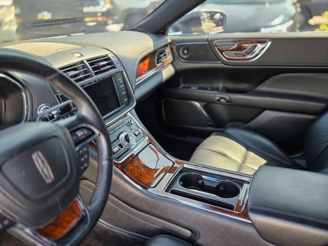 2017 Lincoln Continental Select
