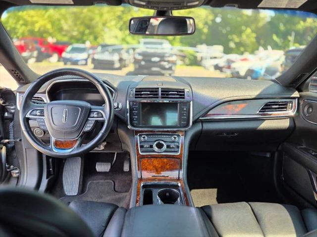 2017 Lincoln Continental Select