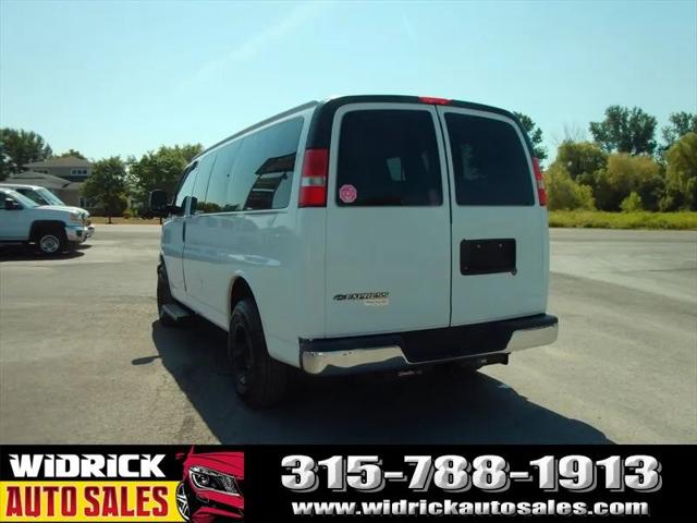 2016 Chevrolet Express LT