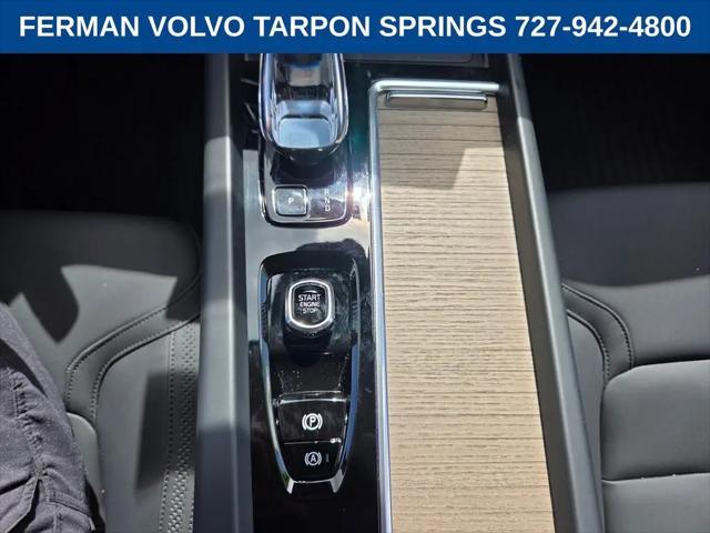 2026 Volvo XC60 B5 Core