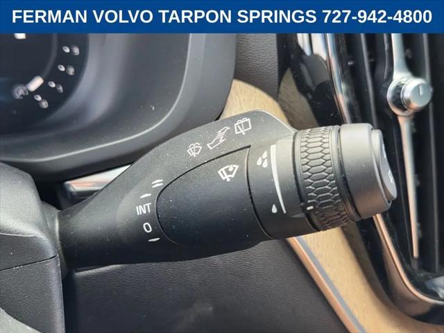 2026 Volvo XC60 B5 Core