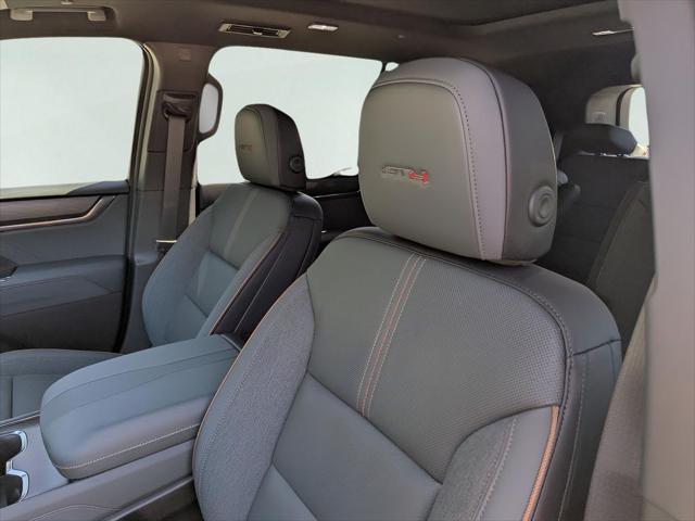 2026 GMC Acadia AWD AT4