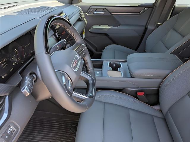 2026 GMC Acadia AWD AT4