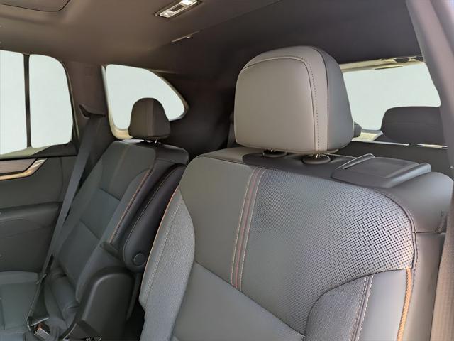 2026 GMC Acadia AWD AT4