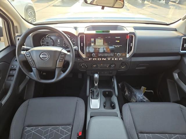 2025 Nissan Frontier Crew Cab SV 4x4