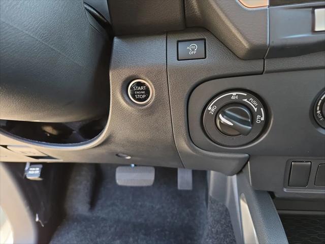 2025 Nissan Frontier Crew Cab SV 4x4