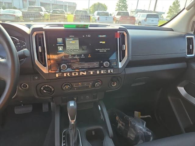 2025 Nissan Frontier Crew Cab SV 4x4