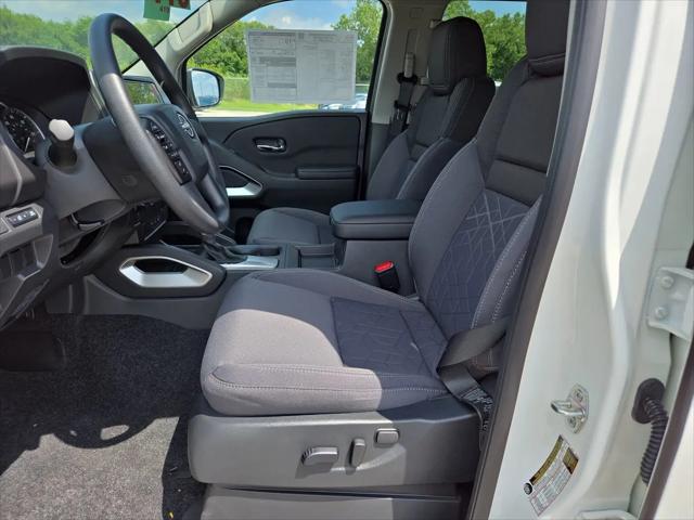 2025 Nissan Frontier Crew Cab SV 4x4