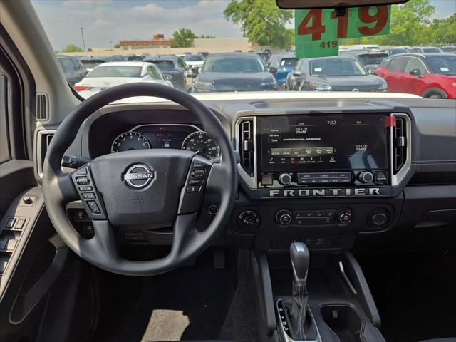2025 Nissan Frontier Crew Cab SV 4x4