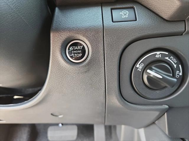 2025 Nissan Frontier Crew Cab SV 4x4