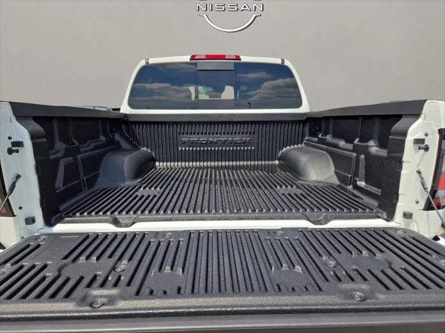 2025 Nissan Frontier Crew Cab SV 4x4