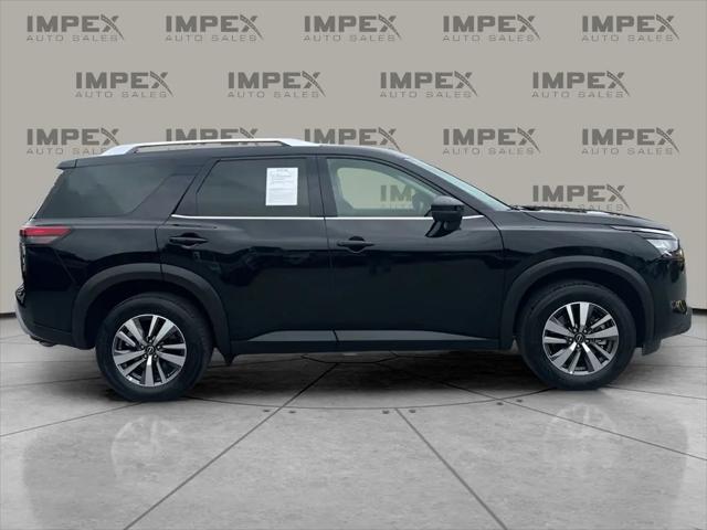 2025 Nissan Pathfinder SL 4WD