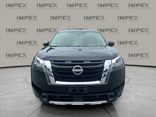 2025 Nissan Pathfinder SL 4WD