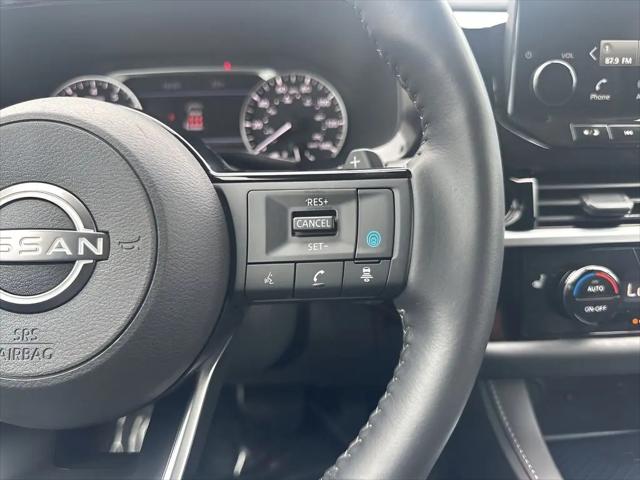 2025 Nissan Pathfinder SL 4WD