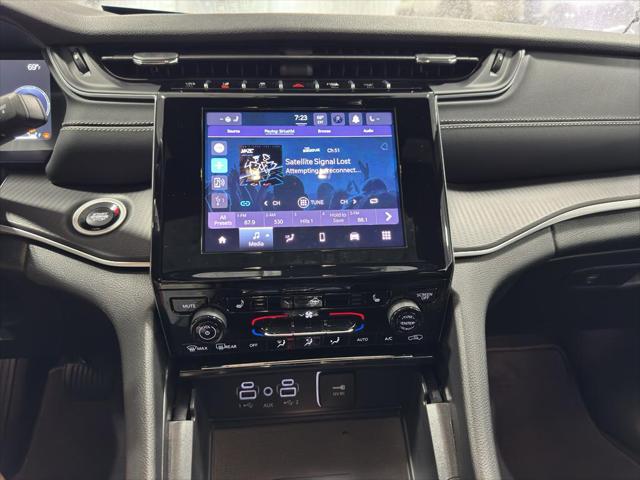 2025 Jeep Grand Cherokee L Altitude X 4x2 2025 Jeep Grand Cherokee L Altitude X 4x2