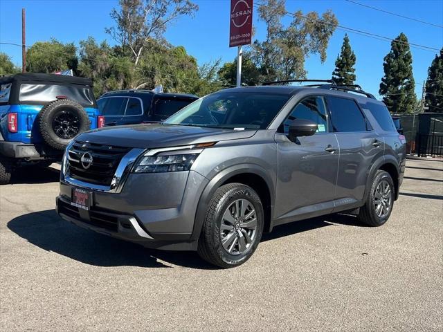 2025 Nissan Pathfinder SV FWD