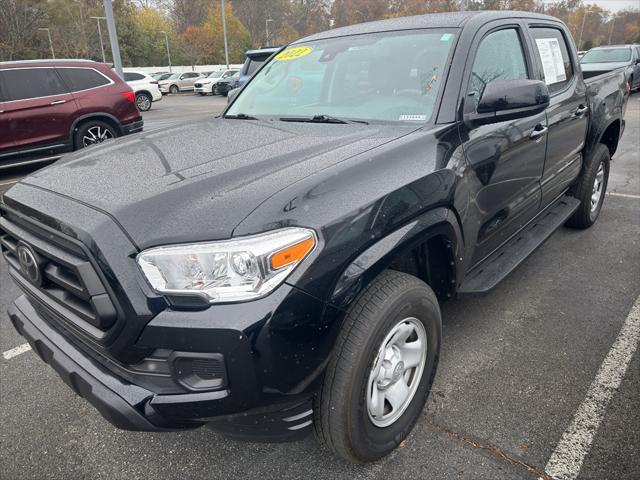 2022 Toyota Tacoma SR 2022 Toyota Tacoma SR