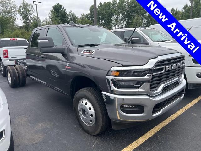 2025 RAM 3500 Chassis Tradesman/Big Horn