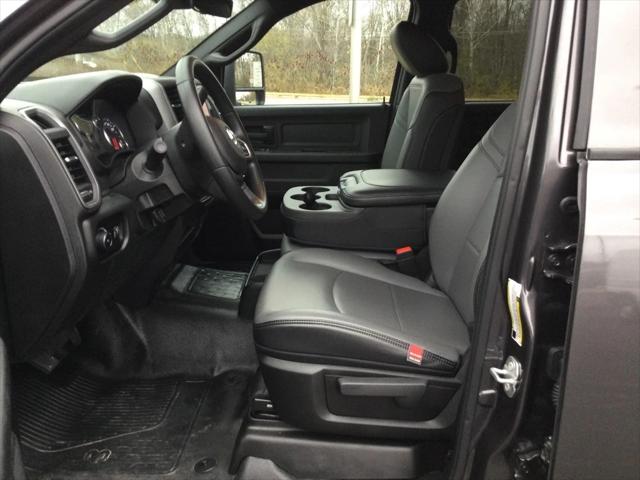 2025 RAM 3500 Chassis Tradesman/Big Horn