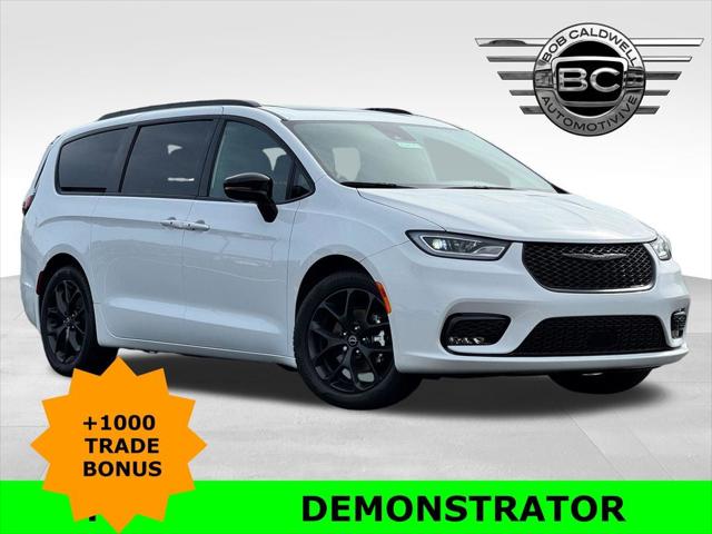 2026 Chrysler Pacifica PACIFICA LIMITED 2026 Chrysler Pacifica PACIFICA LIMITED