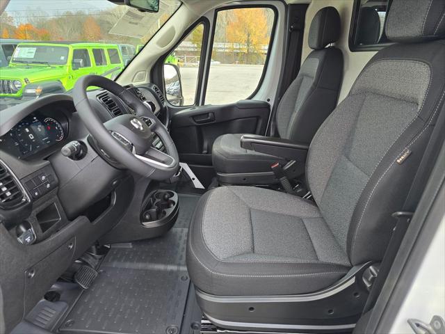 2026 Ram ProMaster Window Van Tradesman
