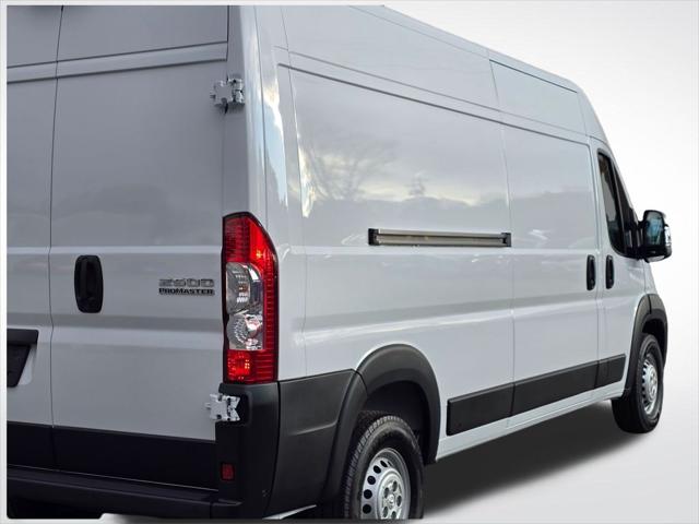 2026 Ram ProMaster Window Van Tradesman