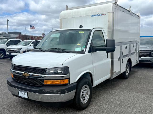 2025 Chevrolet Express Cutaway Work Van