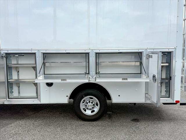 2025 Chevrolet Express Cutaway Work Van