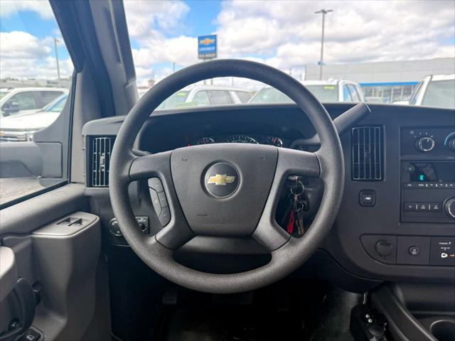 2025 Chevrolet Express Cutaway Work Van