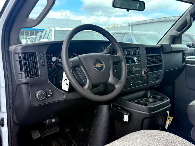 2025 Chevrolet Express Cutaway Work Van