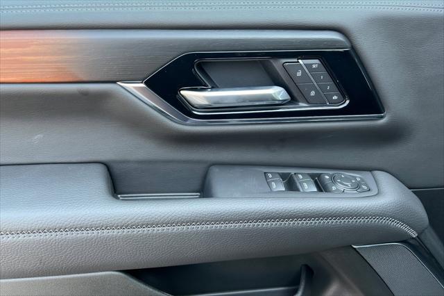 2025 GMC Yukon XL 4WD Denali