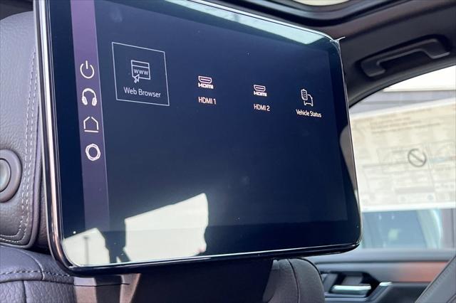 2025 GMC Yukon XL 4WD Denali