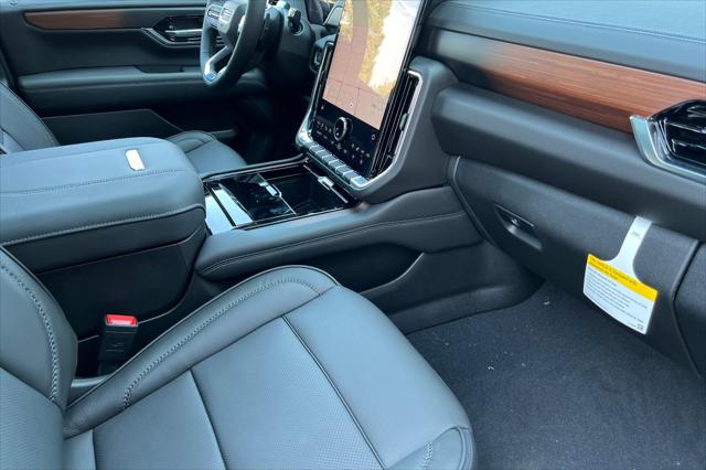 2025 GMC Yukon XL 4WD Denali