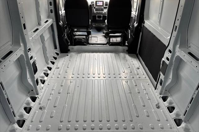 2026 Ram ProMaster Cargo Van SLT