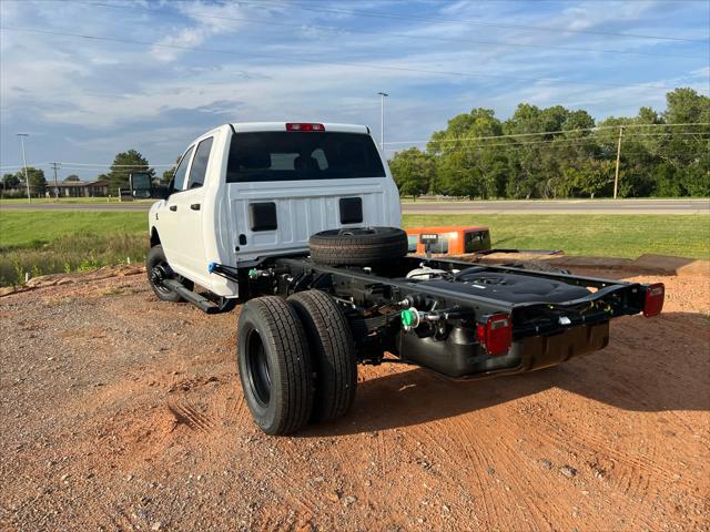 2026 RAM Ram 3500 Chassis Cab RAM 3500 TRADESMAN CREW CAB CHASSIS 4X4 60 CA