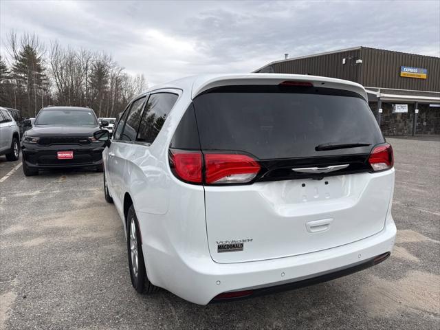 2026 Chrysler Voyager VOYAGER LX