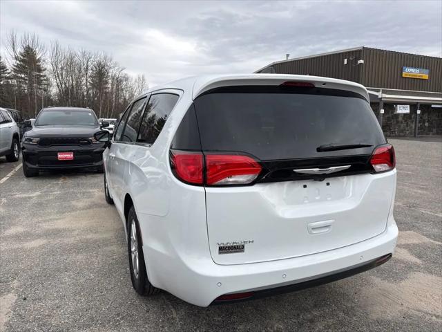 2026 Chrysler Voyager VOYAGER LX